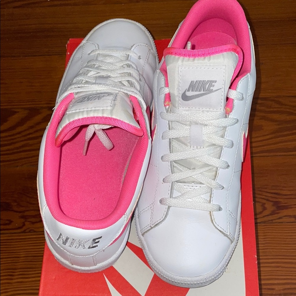 Nike White and Pink Sneakers